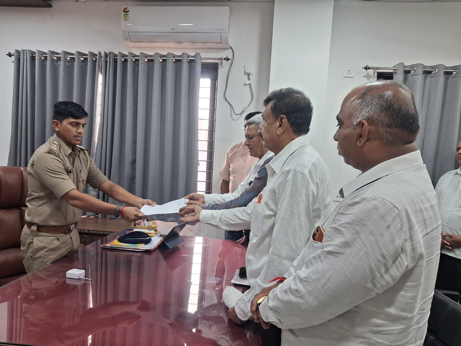 मांडवी के गोदावाड़ी में लड़की की हत्या पर श्री पटेल प्रगति मंडल का गुस्सा: पुलिस को भेजी पिटीशन, हत्यारों को फांसी देने की मांग